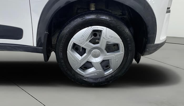 2024 Tata NEXON SMART 1.2 PETROL, Petrol, Manual, 27,945 km, Right Front Wheel
