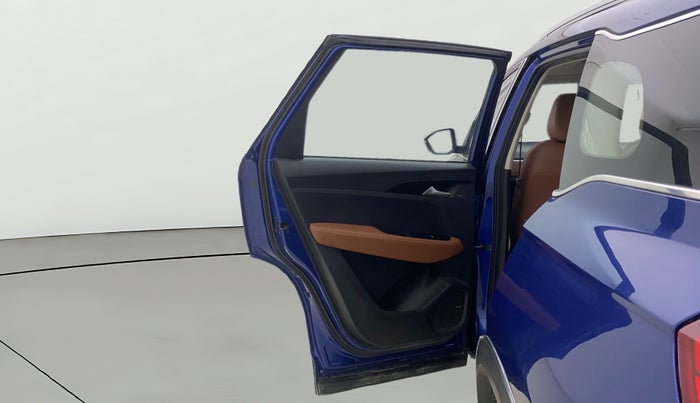 2020 MG HECTOR PLUS SHARP 1.5 PETROL TURBO HYBRID MT 6-STR, Petrol, Manual, 1,10,576 km, LHS Rear Door