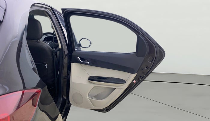 2022 Tata Tiago XZ PLUS PETROL, Petrol, Manual, 27,607 km, RHS Rear Door