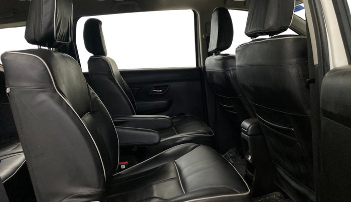 2023 Maruti XL6 ZETA AT, Petrol, Automatic, 81,105 km, Right Side Rear Door Cabin