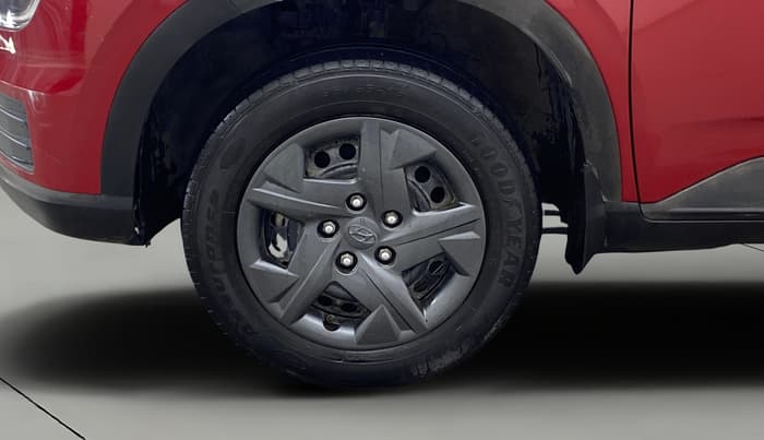 2023 Hyundai VENUE S(O) 1.2, Petrol, Manual, 36,279 km, Left Front Wheel