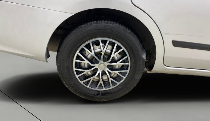 2017 Nissan Sunny XE D, Diesel, Manual, 86,028 km, Right Rear Wheel