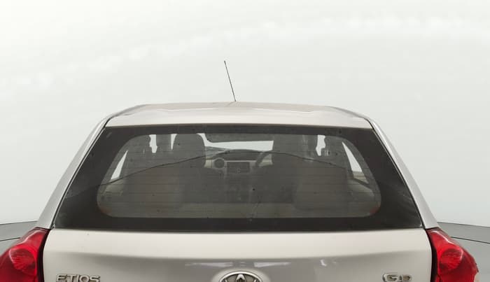2015 Toyota Etios Liva GD, Diesel, Manual, 1,30,548 km, Rear Windshield