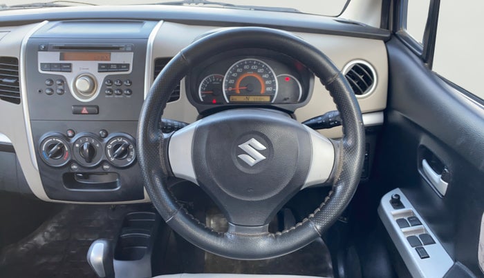 2016 Maruti Wagon R 1.0 VXI, Petrol, Manual, 59,341 km, Steering Wheel Close Up