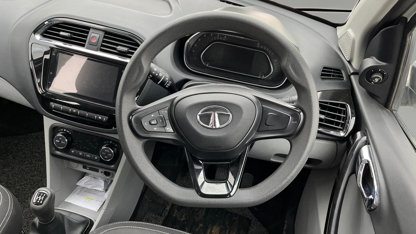 2020 Tata Tiago XZ PLUS PETROL, Petrol, Manual, 53,908 km, Steering Wheel Close Up