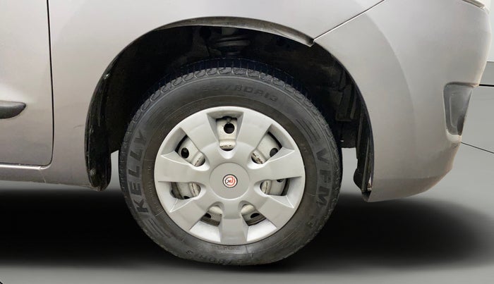 2018 Maruti Wagon R 1.0 LXI CNG, CNG, Manual, 60,466 km, Right Front Wheel