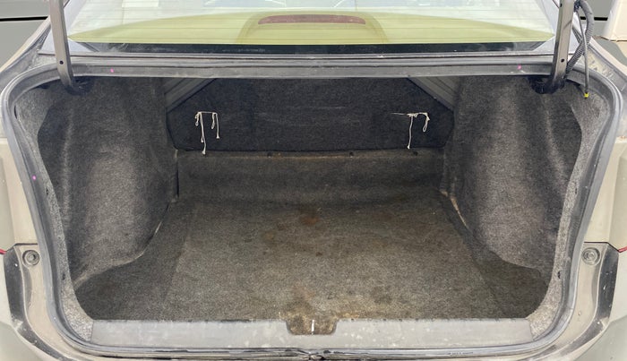 2016 Honda City 1.5L I-VTEC SV, Petrol, Manual, 97,468 km, Boot Open Zoomed View