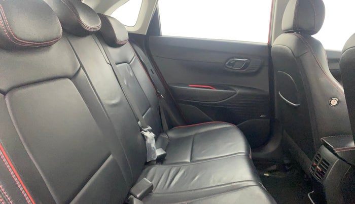 2023 Hyundai NEW I20 ASTA (O) 1.2 IVT, Petrol, Automatic, 33,772 km, Right Side Rear Door Cabin