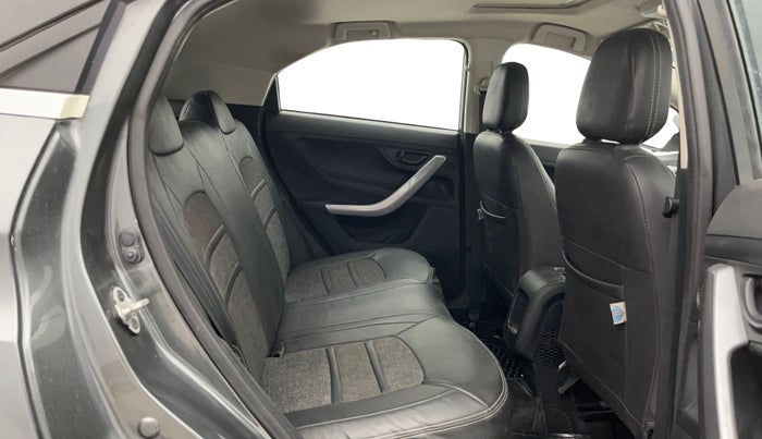 2022 Tata NEXON XM PLUS SUNROOF PETROL, Petrol, Manual, 16,033 km, Right Side Rear Door Cabin