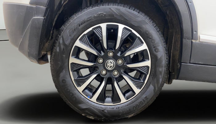 2022 Toyota URBAN CRUISER PREMIUM GRADE AT, Petrol, Automatic, 23,617 km, Right Rear Wheel