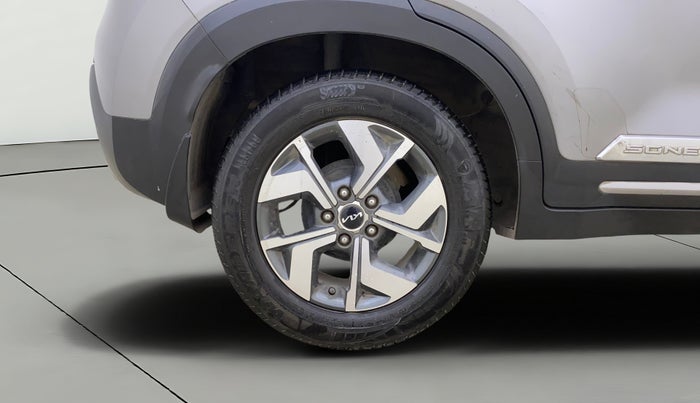 2022 KIA SONET HTX 1.5 AT, Diesel, Automatic, 41,585 km, Right Rear Wheel