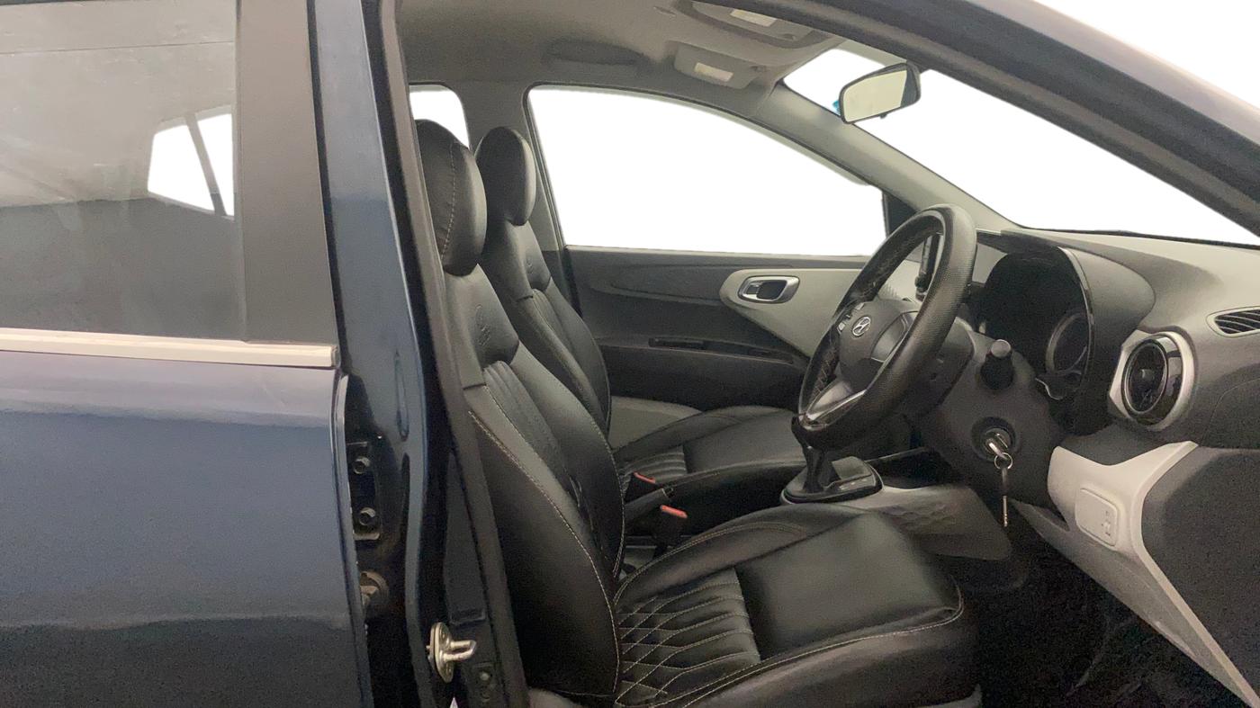 2020 Hyundai GRAND I10 NIOS SPORTZ AMT 1.2 KAPPA VTVT, Petrol, Automatic, 68,888 km, Right Side Front Door Cabin