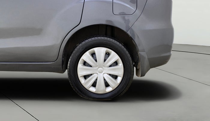 2015 Maruti Ertiga VXI CNG, CNG, Manual, 81,031 km, Left Rear Wheel