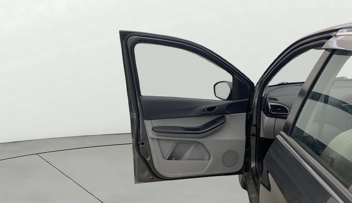 2023 Tata Tiago XT CNG, CNG, Manual, 40,781 km, LHS Front Door