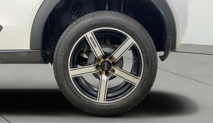 2018 Tata NEXON XM PETROL, Petrol, Manual, 67,123 km, Left Rear Wheel