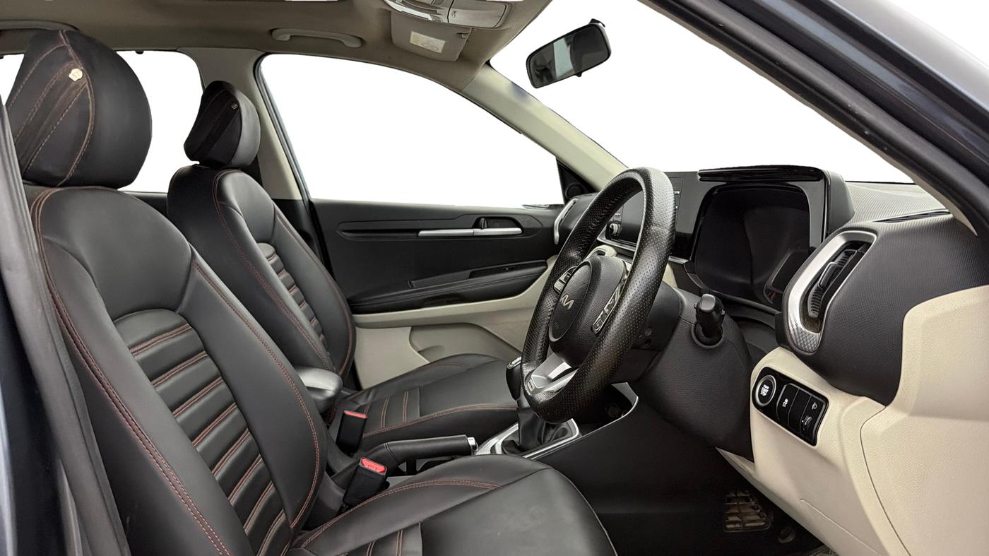 2021 KIA SONET HTX 1.0 IMT, Petrol, Manual, 71,143 km, Right Side Front Door Cabin