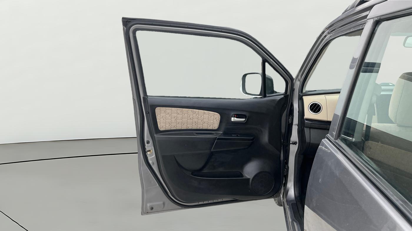 2018 Maruti Wagon R 1.0 VXI AMT, Petrol, Automatic, 48,127 km, LHS Front Door