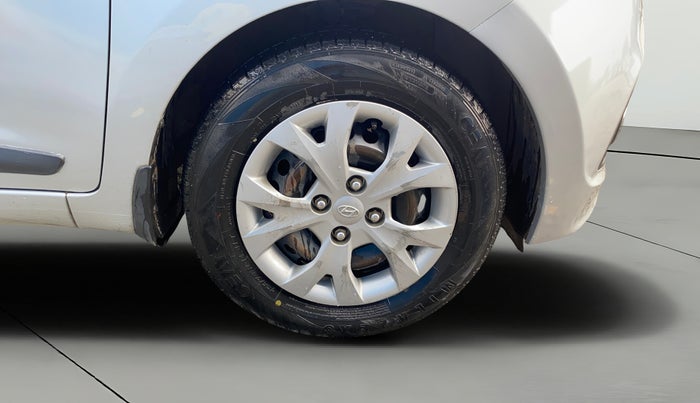 2016 Hyundai Grand i10 SPORTZ 1.2 KAPPA VTVT, Petrol, Manual, 57,278 km, Left Front Wheel