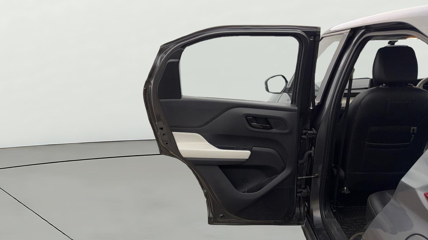 2021 Tata PUNCH ACCOMPLISHED AMT, Petrol, Automatic, 46,898 km, LHS Rear Door