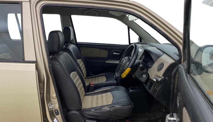 2013 Maruti Wagon R 1.0 VXI, Petrol, Manual, 1,31,457 km, Right Side Front Door Cabin
