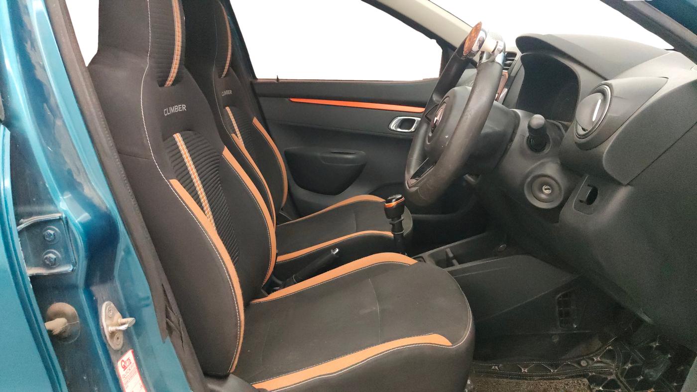 2019 Renault Kwid CLIMBER 1.0 (O), Petrol, Manual, 80,927 km, Right Side Front Door Cabin