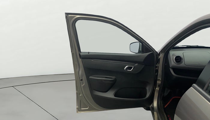 2019 Renault Kwid RXT 1.0 AMT (O), Petrol, Automatic, 57,254 km, LHS Front Door