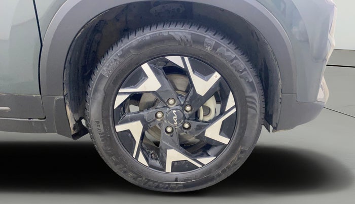 2024 KIA SONET GTX PLUS 1.0 TURBO PETROL DCT, Petrol, Automatic, 22,145 km, Right Front Wheel