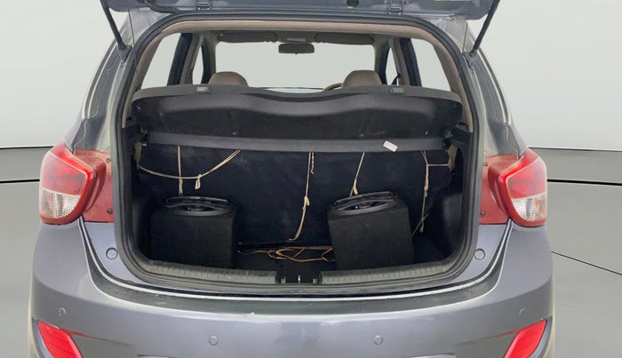 2016 Hyundai Grand i10 MAGNA 1.2 KAPPA VTVT, Petrol, Manual, 44,448 km, Boot Open Zoomed View