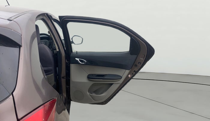 2018 Tata Tiago XZ PETROL, Petrol, Manual, 42,070 km, RHS Rear Door