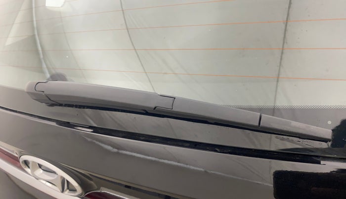 2022 Hyundai NEW I20 ASTA (O) 1.2 AT, Petrol, Automatic, 33,680 km, Rear Wiper