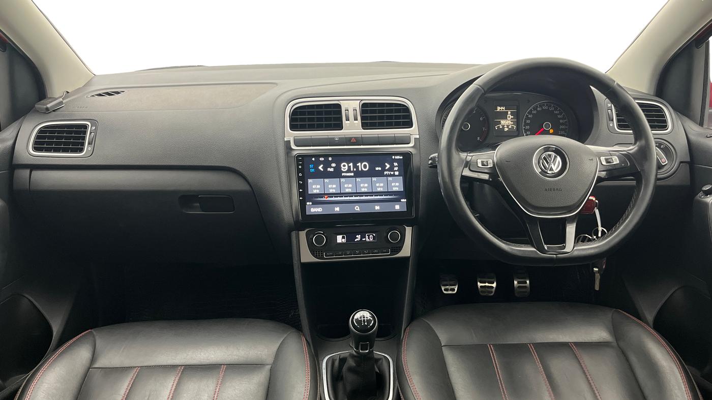 2017 Volkswagen Polo HIGHLINE1.2L, Petrol, Manual, 98,664 km, Dashboard