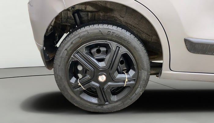 2015 Maruti Wagon R 1.0 VXI, Petrol, Manual, 75,885 km, Right Rear Wheel