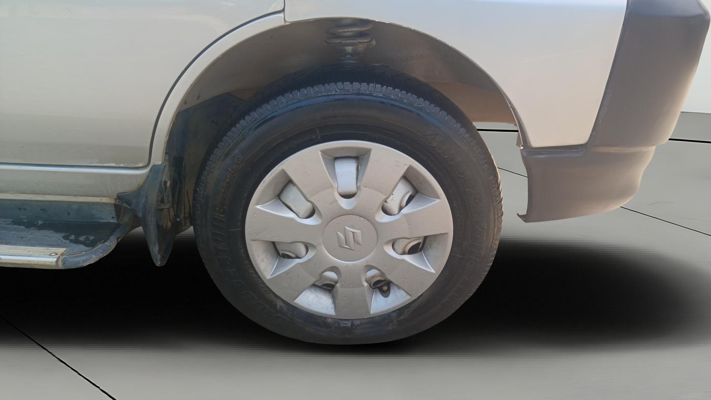 2021 Maruti Eeco 5 STR WITH A/C+HTR, Petrol, Manual, 81,219 km, Right Front Wheel