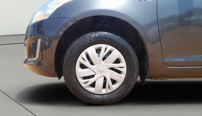 2015 Maruti Swift VXI, Petrol, Manual, 30,670 km, Left Front Wheel