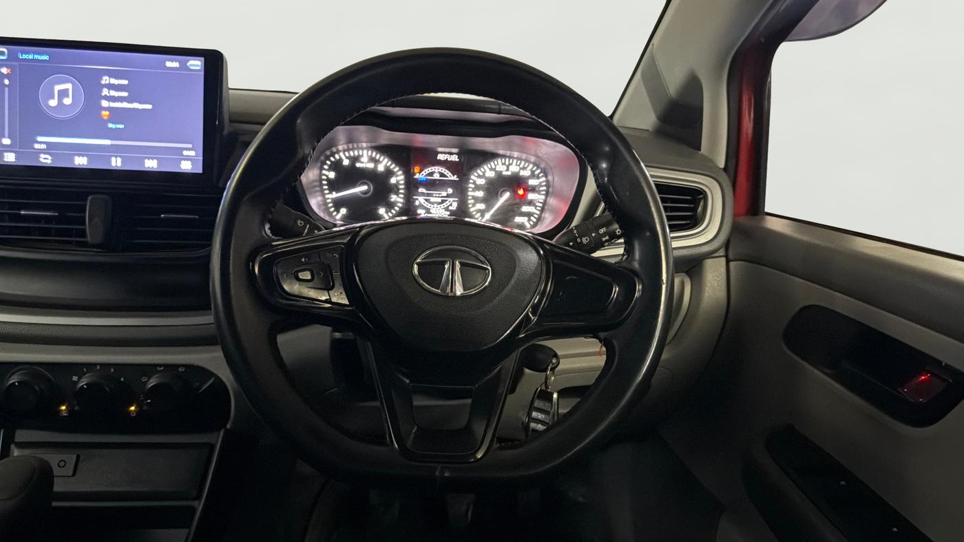 2020 Tata ALTROZ XE PETROL, CNG, Manual, 46,574 km, Steering Wheel Close Up