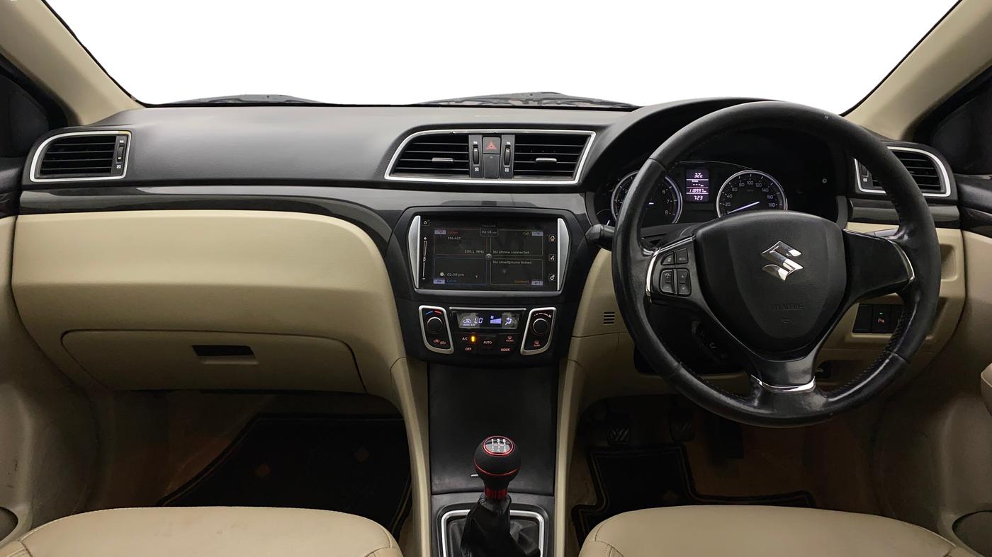 2015 Maruti Ciaz ZXI+, Petrol, Manual, 1,18,993 km, Dashboard