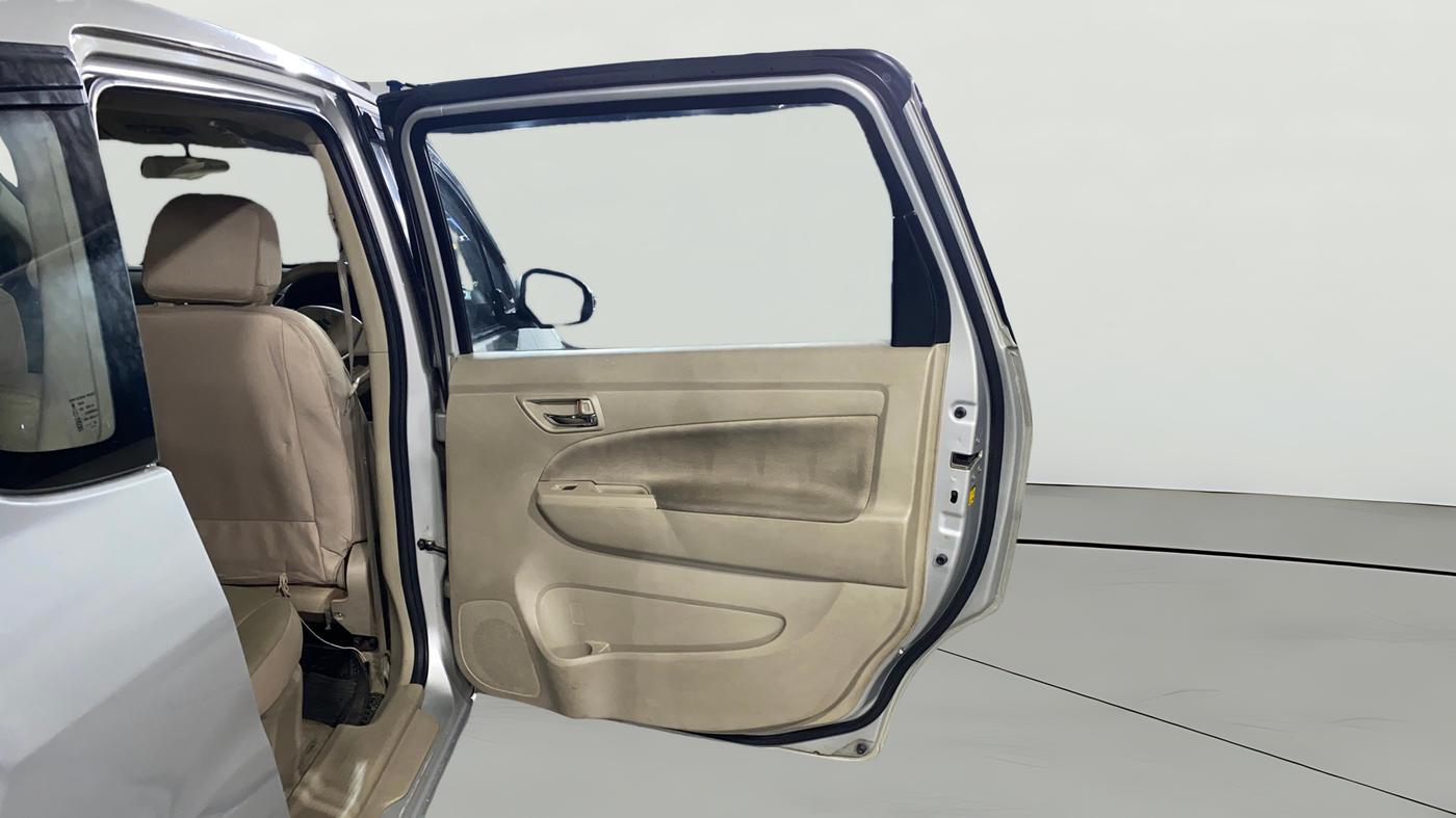 2016 Maruti Ertiga VXI, Petrol, Manual, 86,198 km, RHS Rear Door