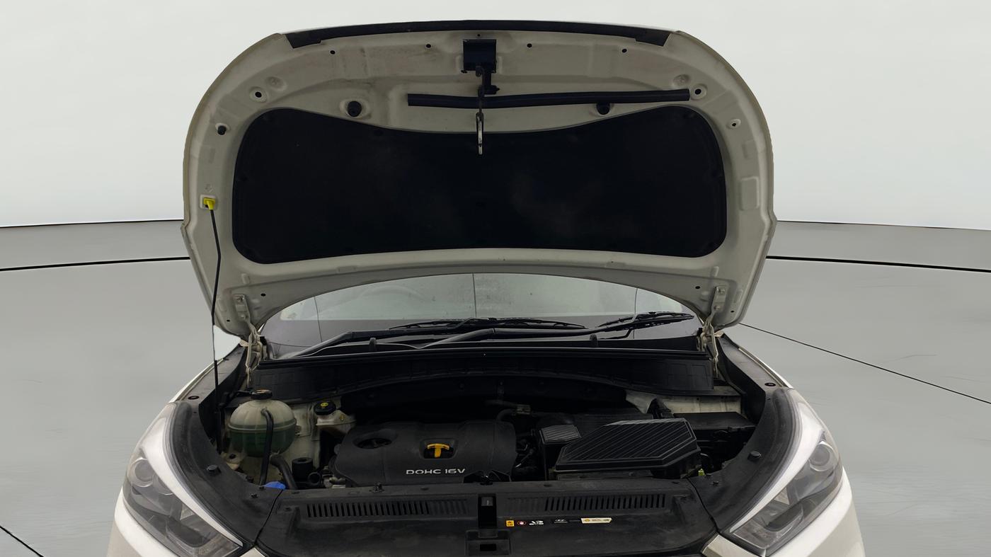 2019 Hyundai Tucson GLS 2WD AT PETROL, Petrol, Automatic, 79,823 km, Open Bonet