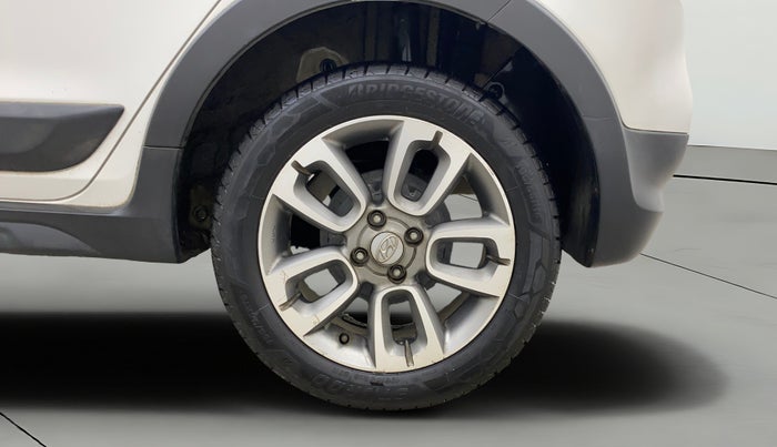 2017 Hyundai i20 Active 1.2 SX, Petrol, Manual, 74,821 km, Left Rear Wheel