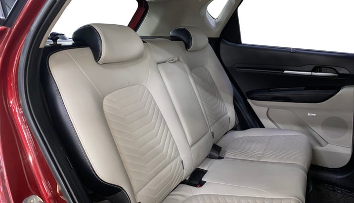 2022 KIA SONET HTX PLUS 1.0 IMT, Petrol, Manual, 65,766 km, Right Side Rear Door Cabin