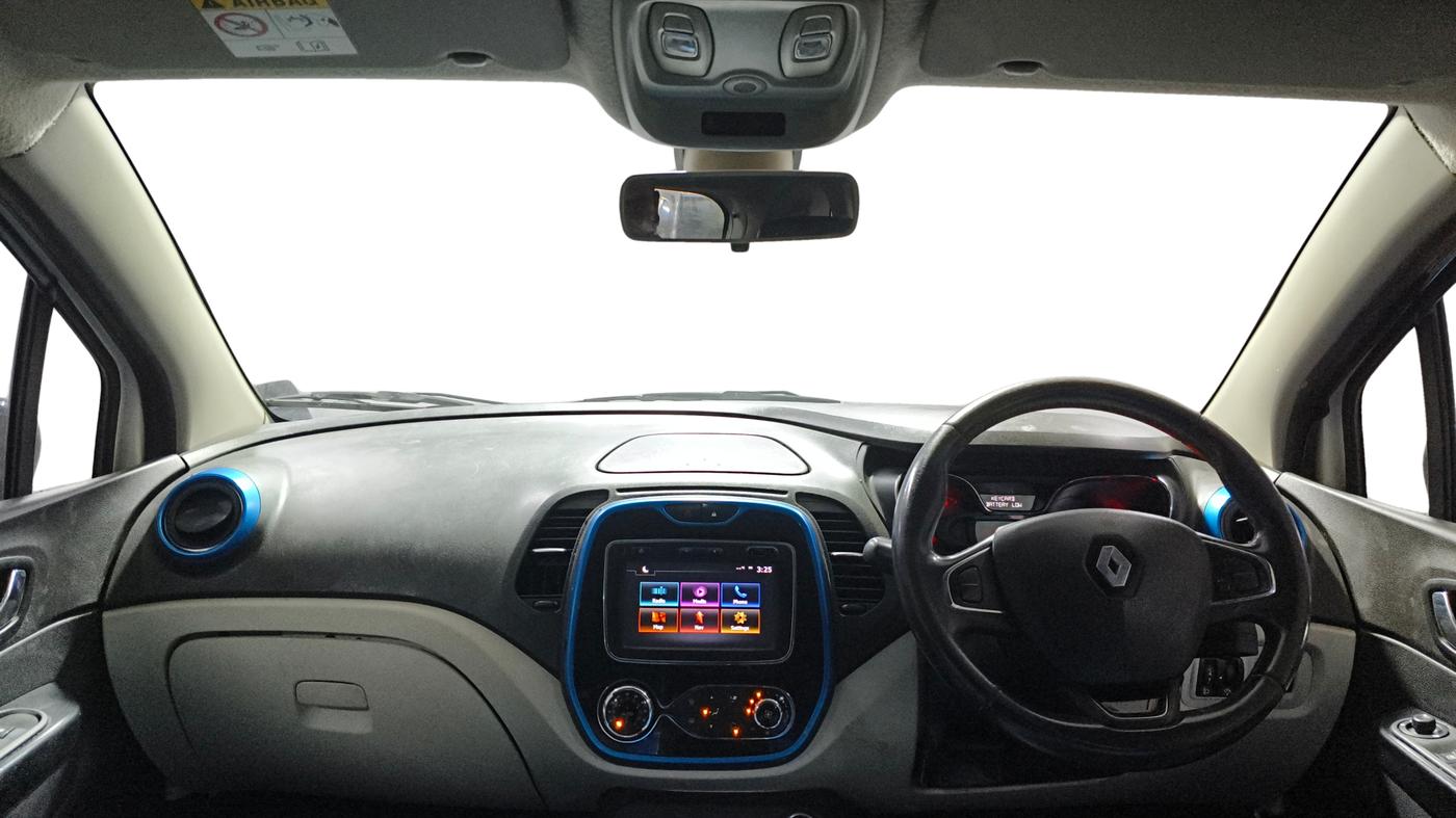 2018 Renault Captur RXT DIESEL DUAL TONE, Diesel, Manual, 92,525 km, Dashboard