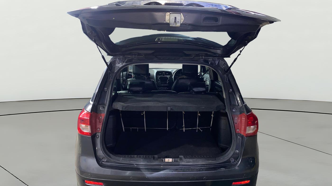 2019 Maruti Vitara Brezza ZDI AMT, Diesel, Automatic, 57,090 km, Boot Open Zoomed View