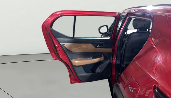 2023 Honda ELEVATE ZX MT, Petrol, Manual, 27,374 km, LHS Rear Door