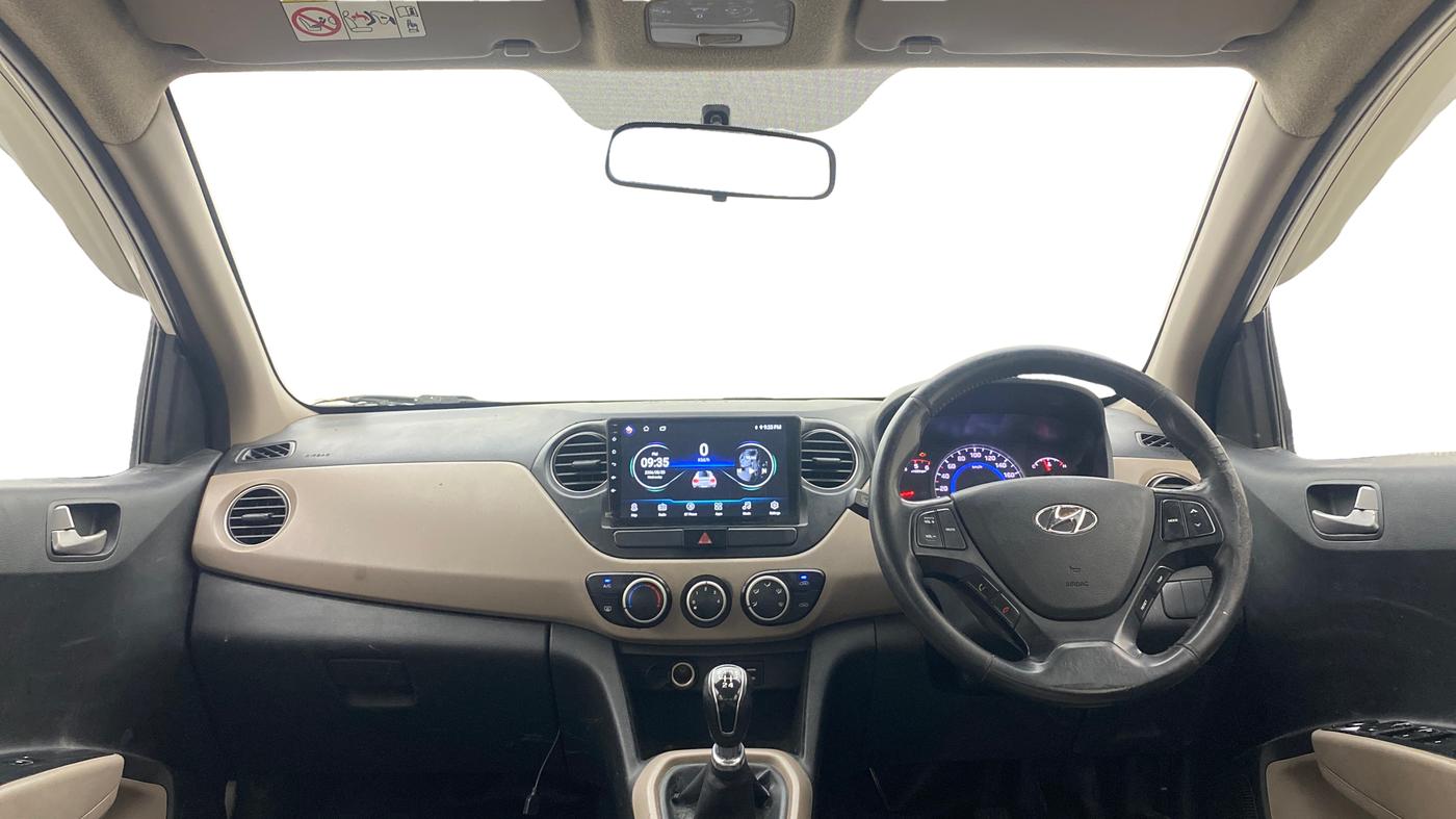 2016 Hyundai Grand i10 ASTA 1.1 CRDI, Diesel, Manual, 93,924 km, Dashboard