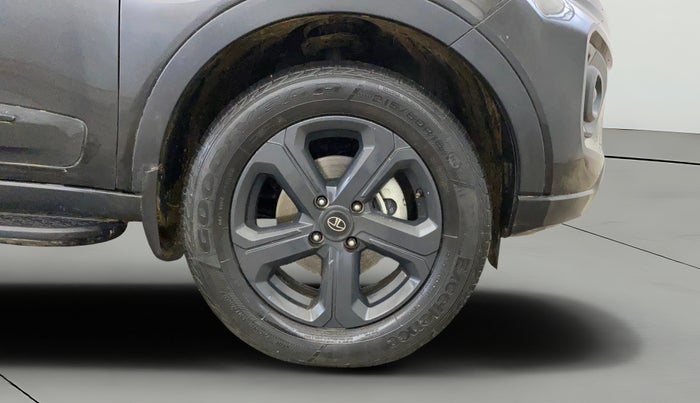 2022 Tata NEXON XZ PLUS (HS) PETROL DARK EDITION, Petrol, Manual, 25,066 km, Right Front Wheel