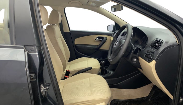 2017 Volkswagen Ameo COMFORTLINE 1.2L, Petrol, Manual, 19,495 km, Right Side Front Door Cabin