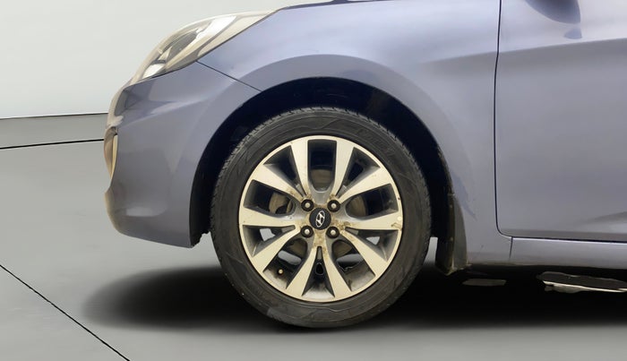 2014 Hyundai Verna FLUIDIC 1.6 CRDI SX, Diesel, Manual, 1,04,935 km, Left Front Wheel