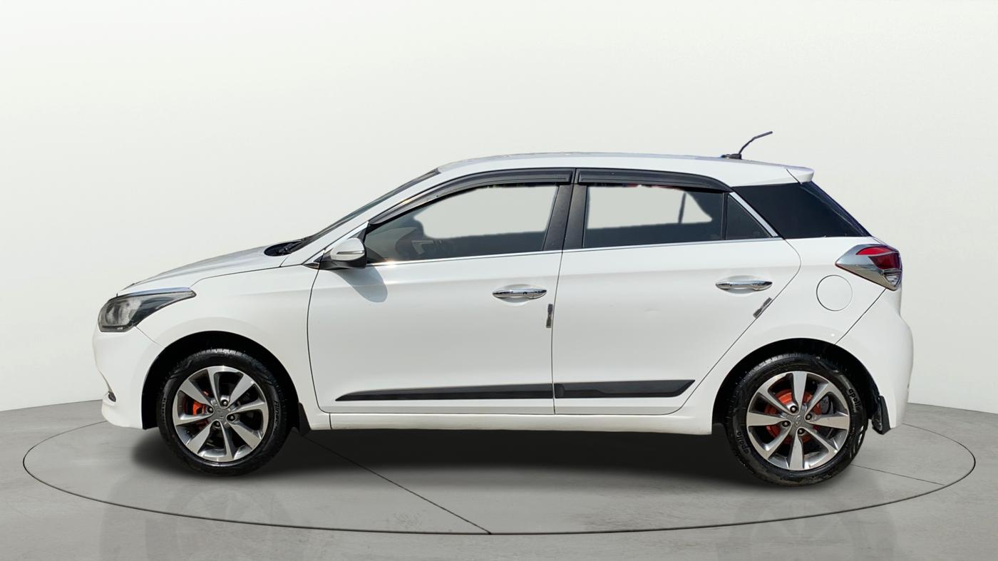 2017 Hyundai Elite i20 ASTA 1.2 (O), CNG, Manual, 1,45,989 km, Left Side