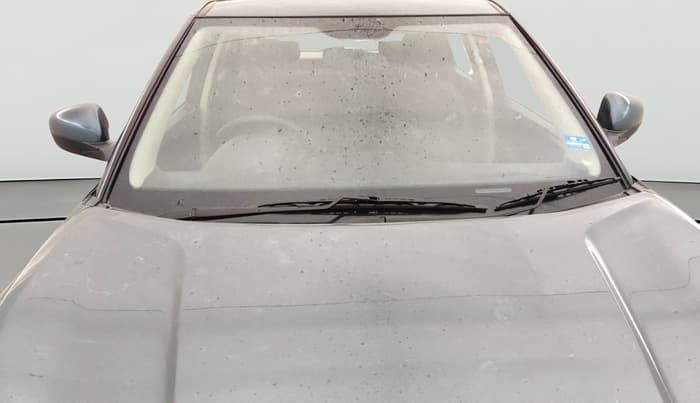 2019 Mahindra XUV300 W6 1.2 PETROL, Petrol, Manual, 91,916 km, Front Windshield