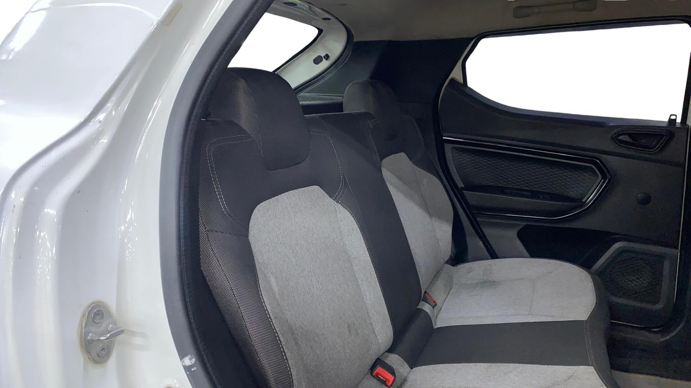 2021 Renault Kiger RXL MT, Petrol, Manual, 35,066 km, Right Side Rear Door Cabin